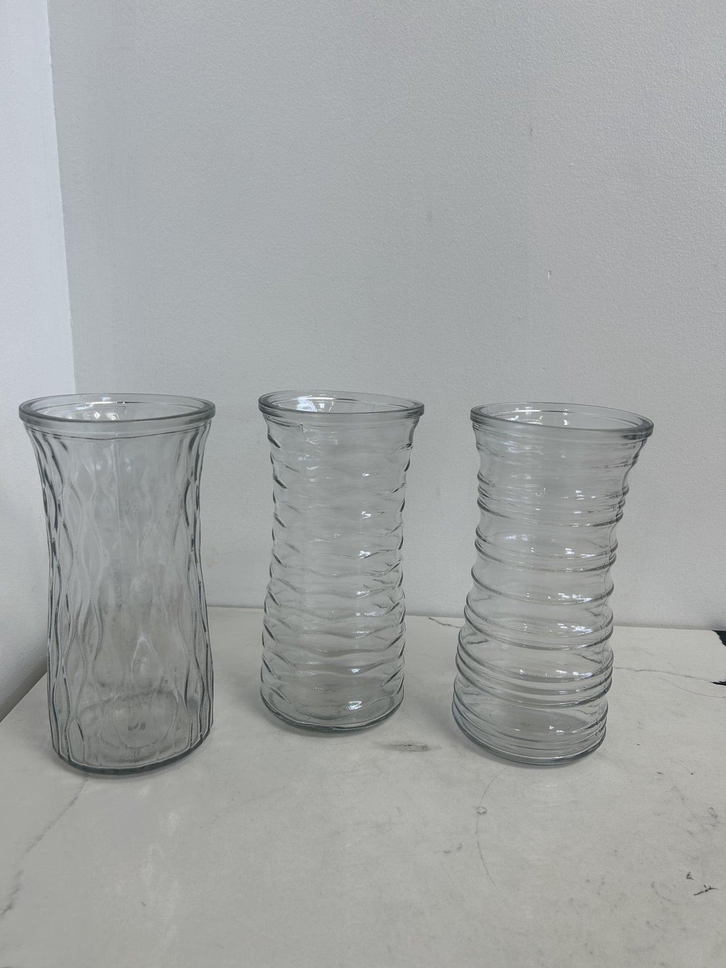 8 1/2 rose vase asst clear glass