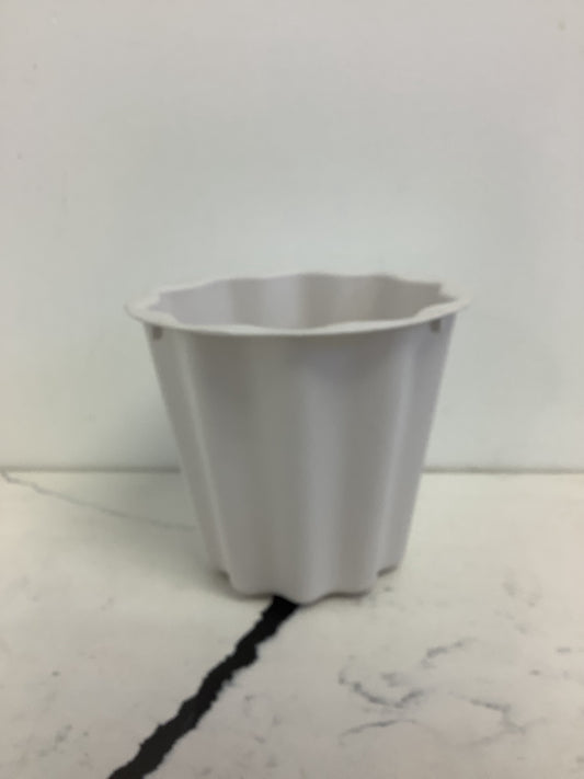 7”  1/5 White Flower Pot Container